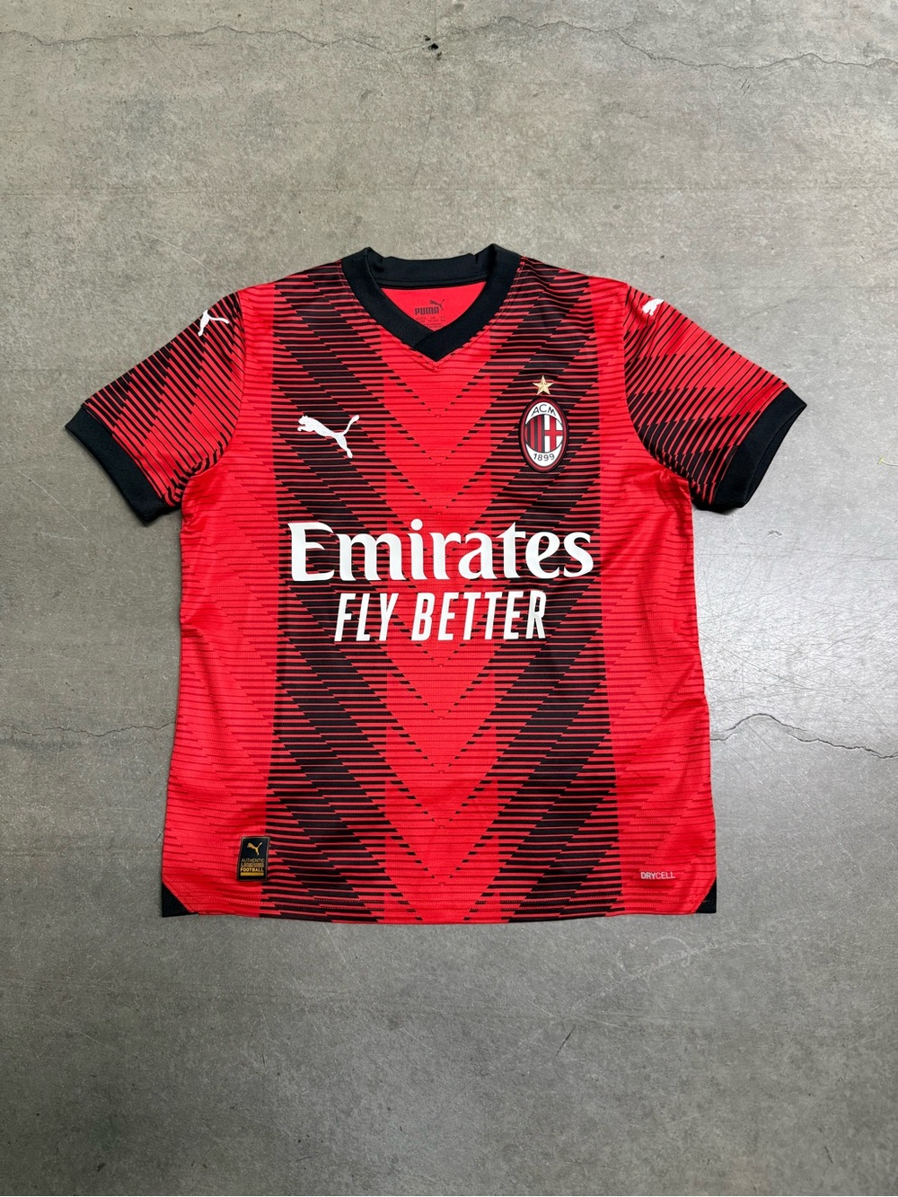 2023/24 AC Milan Home Kit Red-Black Puma Youth Soccer Football Jersey Size Large
